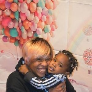 Meet your Posher, Sheila